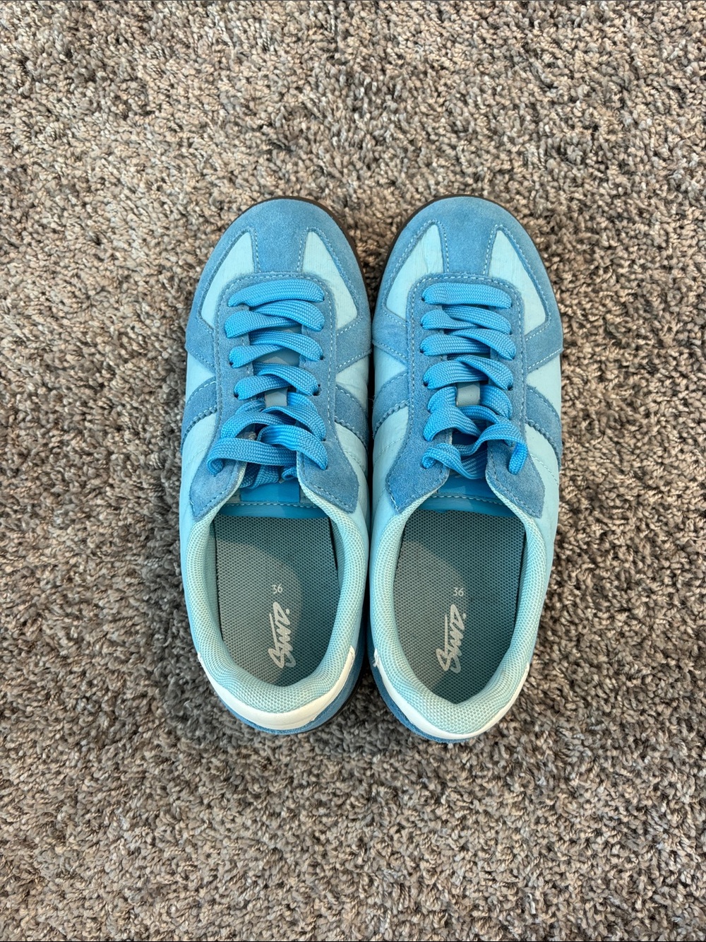 Women's Light Blue Casual Sneakers